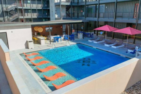 Luxury Condo in Prime Location (Pet-Friendly)